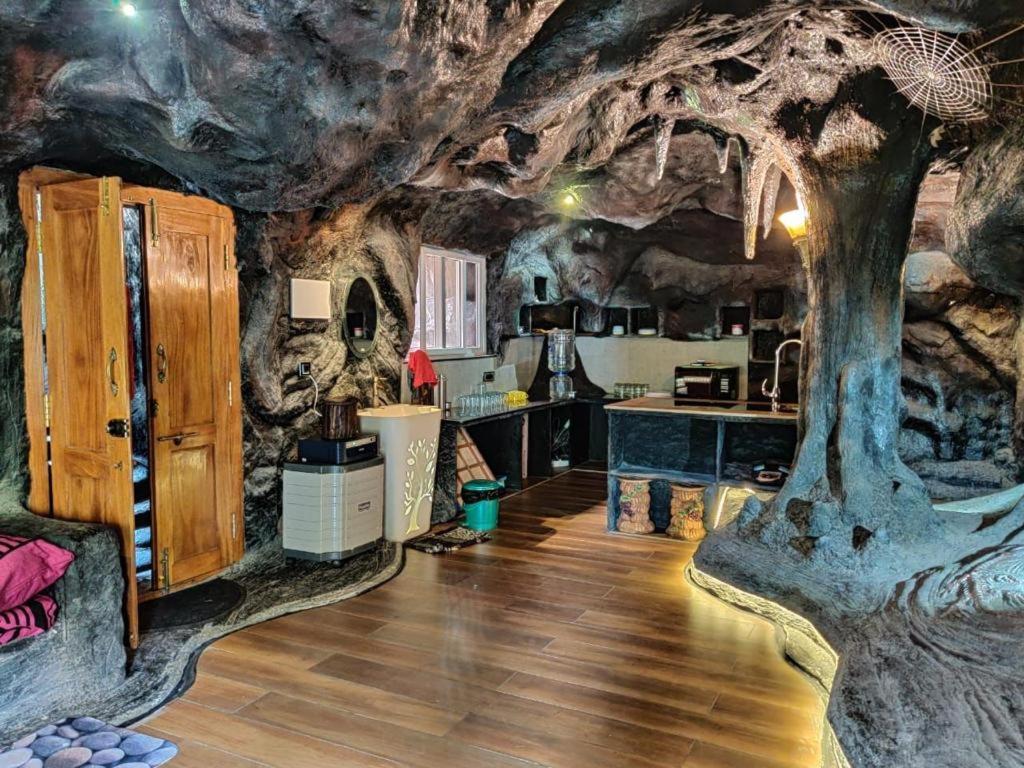 Rai'S Coorg Cave House Villa Madikeri Buitenkant foto